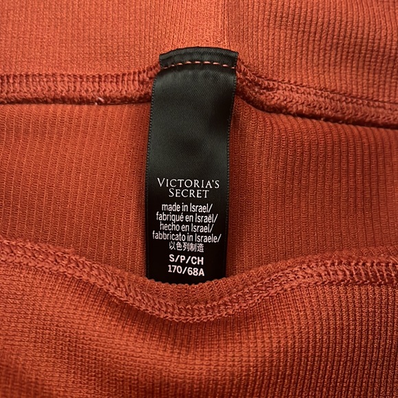 VS Leggings Size Small - Picture 2 of 4